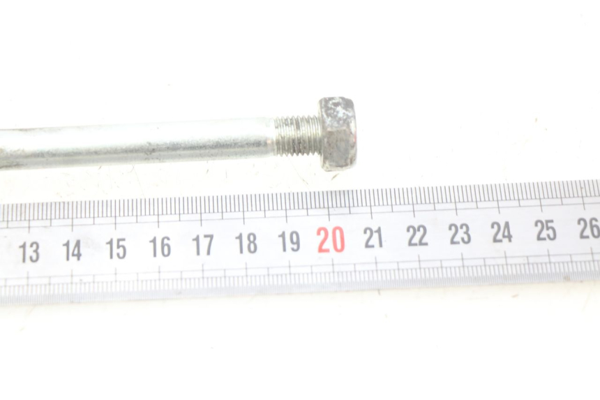 photo de FRONT WHEEL AXLE YAMAHA D'ELIGHT DELIGHT 115 (2013 - 2017)