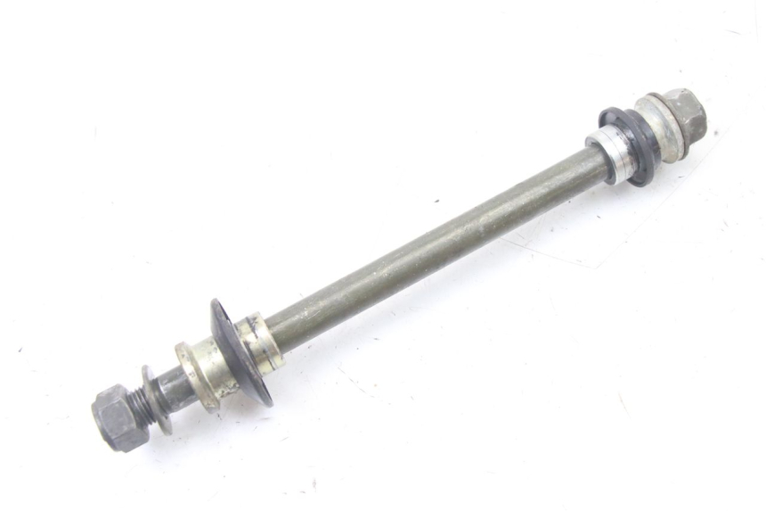 photo de FRONT WHEEL AXLE YAMAHA TTR 125 (2000 - 2020)