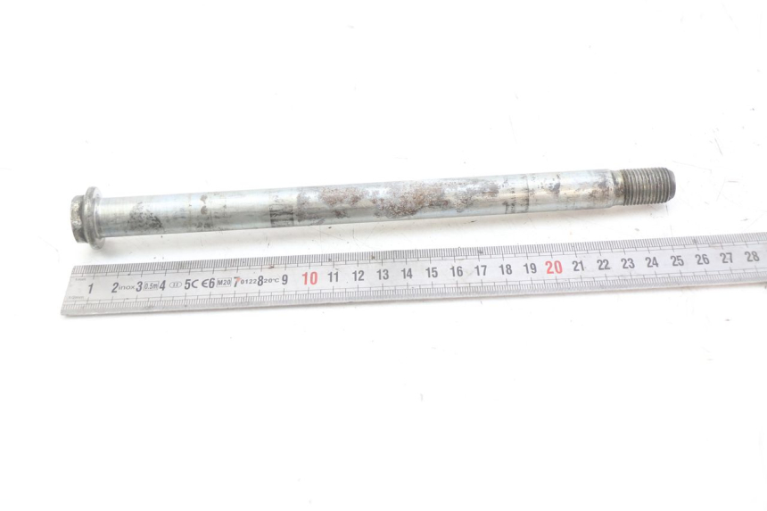 photo de FRONT WHEEL AXLE YAMAHA XJ600 XJ DIVERSION 600 (1992 - 1997)