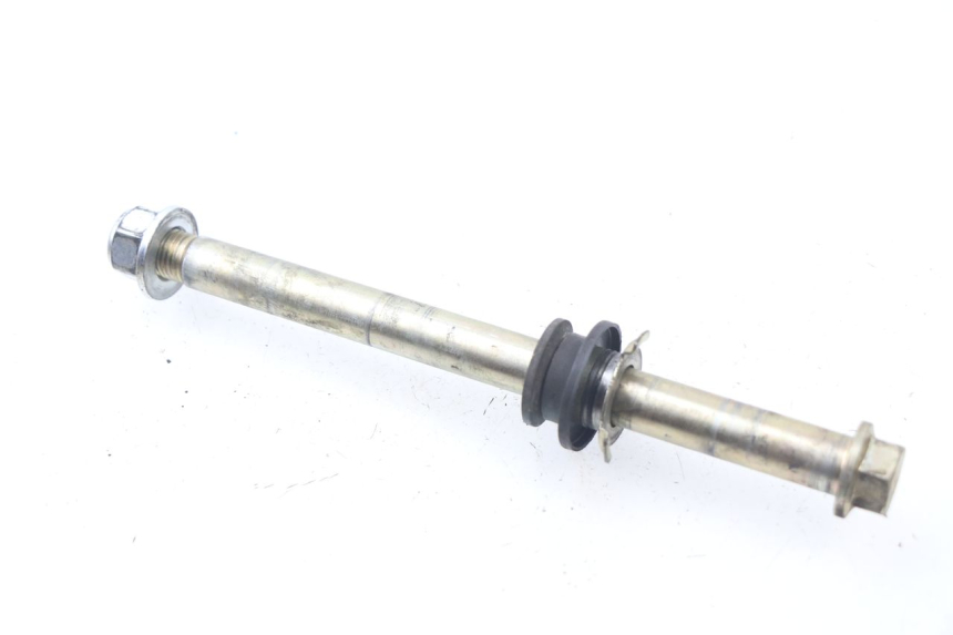 photo de FRONT WHEEL AXLE YAMAHA YBR 125 (2007 - 2009)