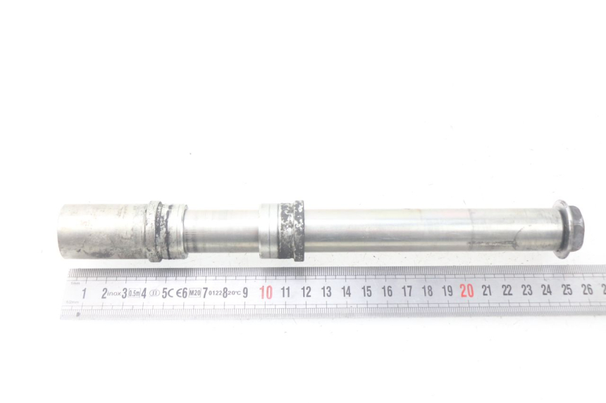 photo de FRONT WHEEL AXLE YAMAHA YP T-MAX TMAX 530 (2017 - 2020)