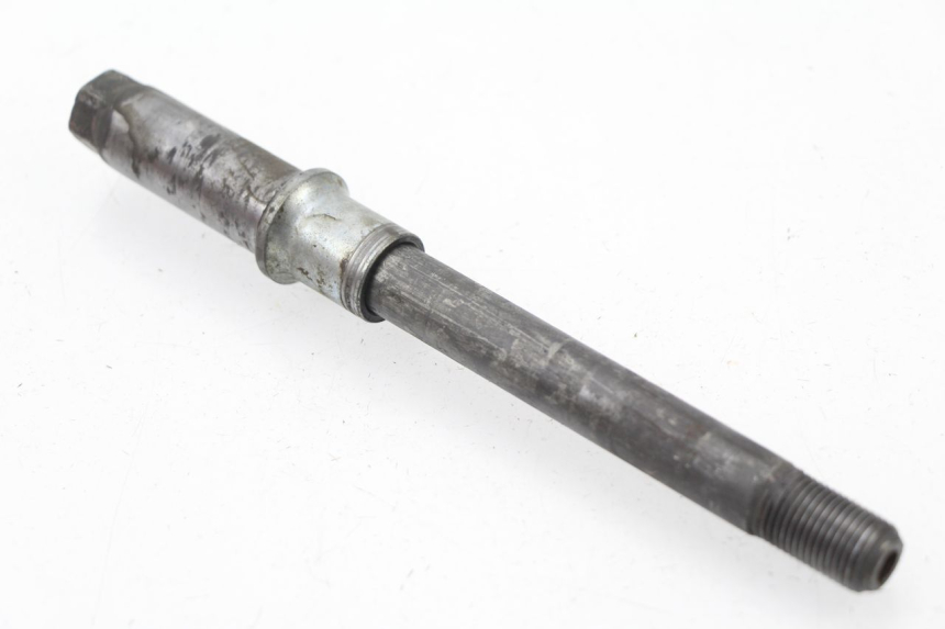 photo de FRONT WHEEL AXLE YAMAHA YZ 125 (1998 - 2005)