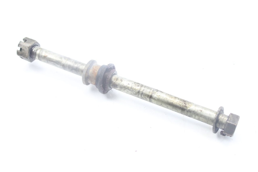 photo de FRONT WHEEL AXLE YAMAHA YZ 80 (1982 - 1983)