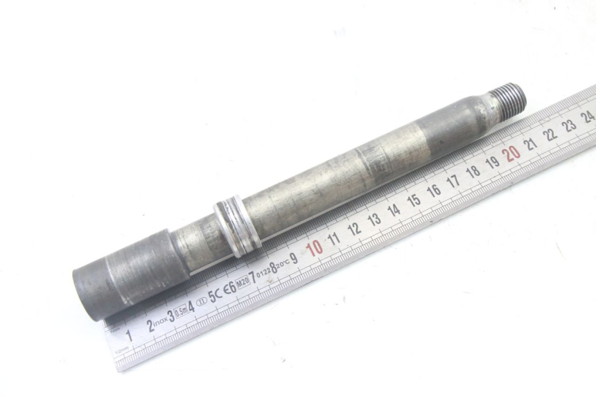photo de FRONT WHEEL AXLE YAMAHA YZ-F YZF 250 (2007 - 2013)