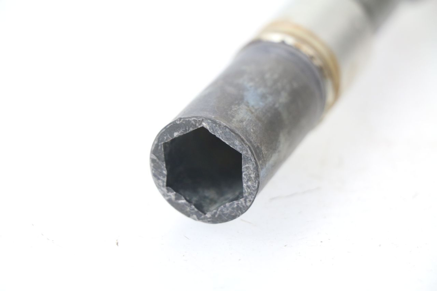 photo de FRONT WHEEL AXLE YAMAHA YZ 125 (1998 - 2005) - Product overview