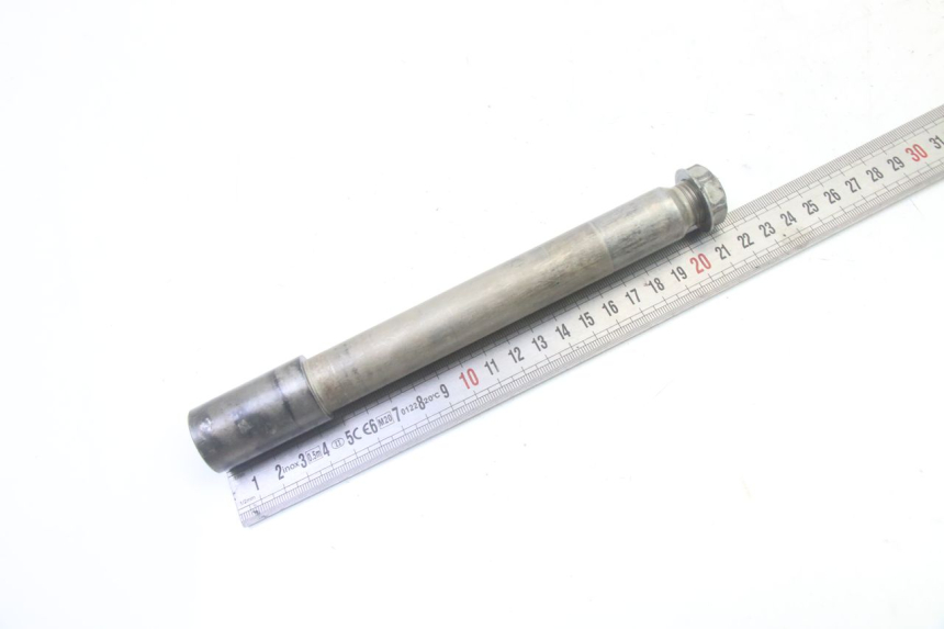 photo de FRONT WHEEL AXLE YAMAHA YZF YZ-F 450 (2014 - 2016)