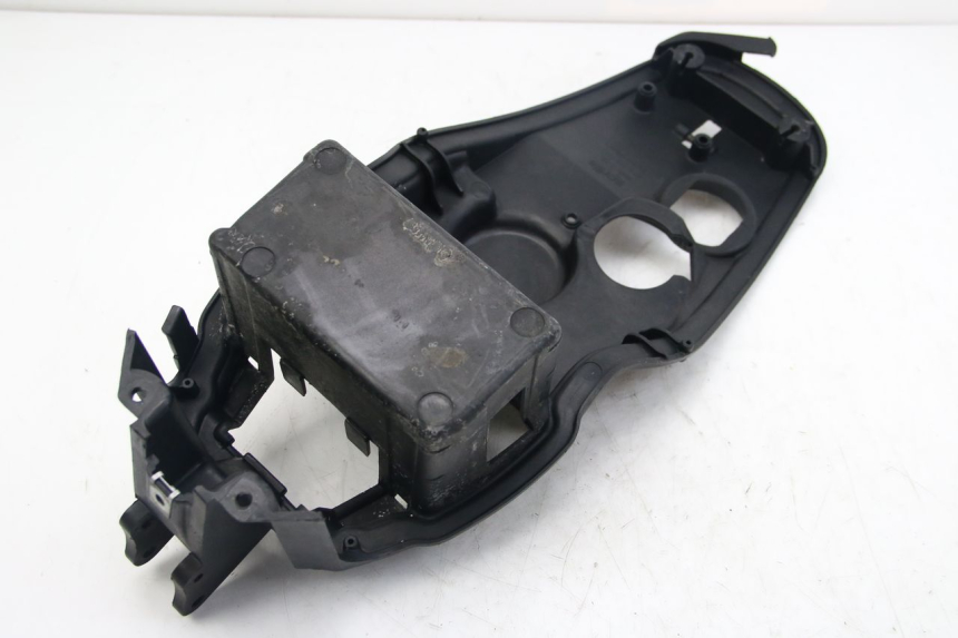 photo de BATTERY TRAY APRILIA SCARABEO 4T 50 (2009 - 2017)