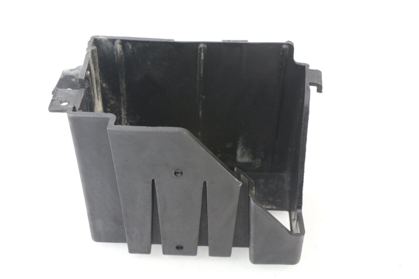 photo de BATTERY BOX APRILIA SCARABEO GT 125 (1999 - 2007)