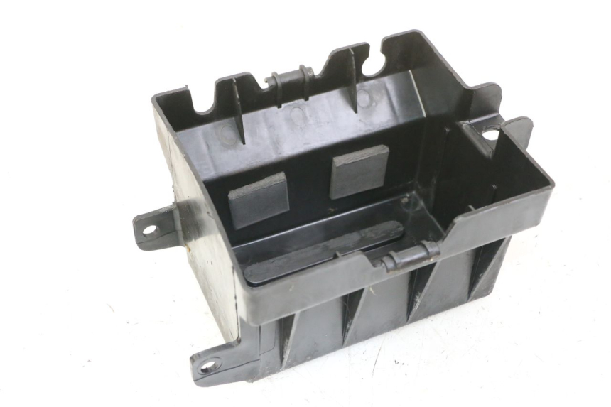 photo de BATTERY BOX DAELIM BESBI 125 (2007 - 2008)