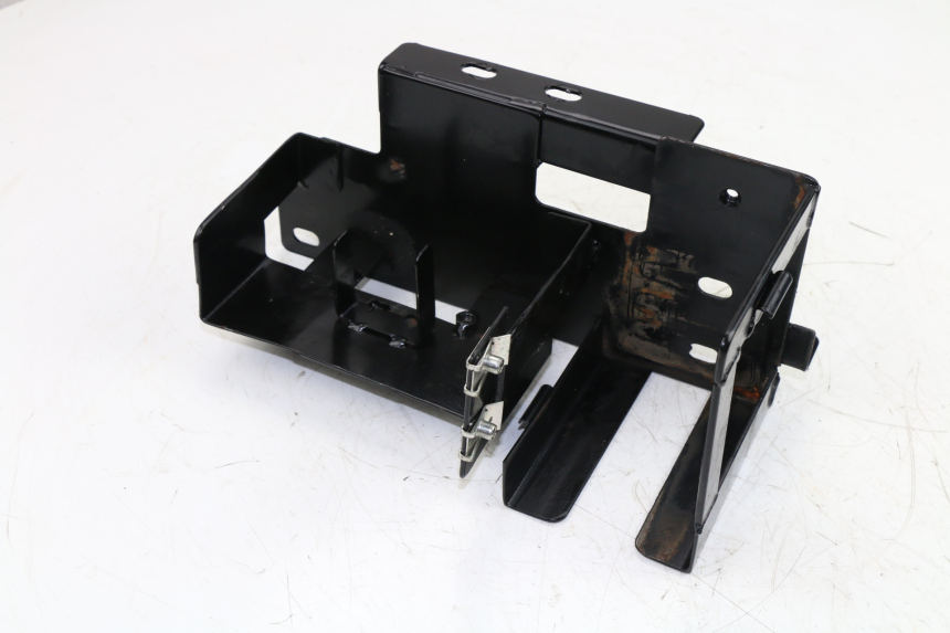 photo de BATTERY BOX LEONART DAYTONA 125 (2014 - 2017) - Component detail