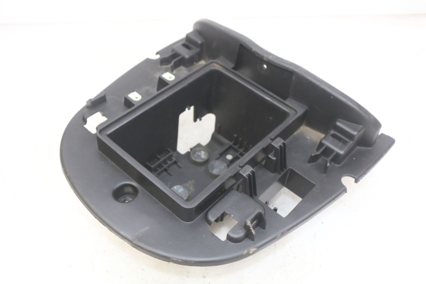 photo de BATTERY TRAY PEUGEOT DJANGO 4T 50 (2014 - 2019)