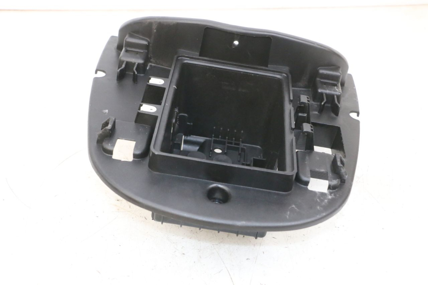 photo de BATTERY TRAY PEUGEOT DJANGO 4T 50 (2014 - 2019) - Product overview