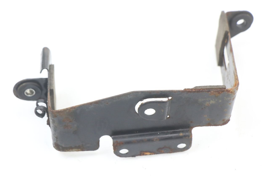 photo de BATTERY BOX SUZUKI GN 125 (1997 - 2000)