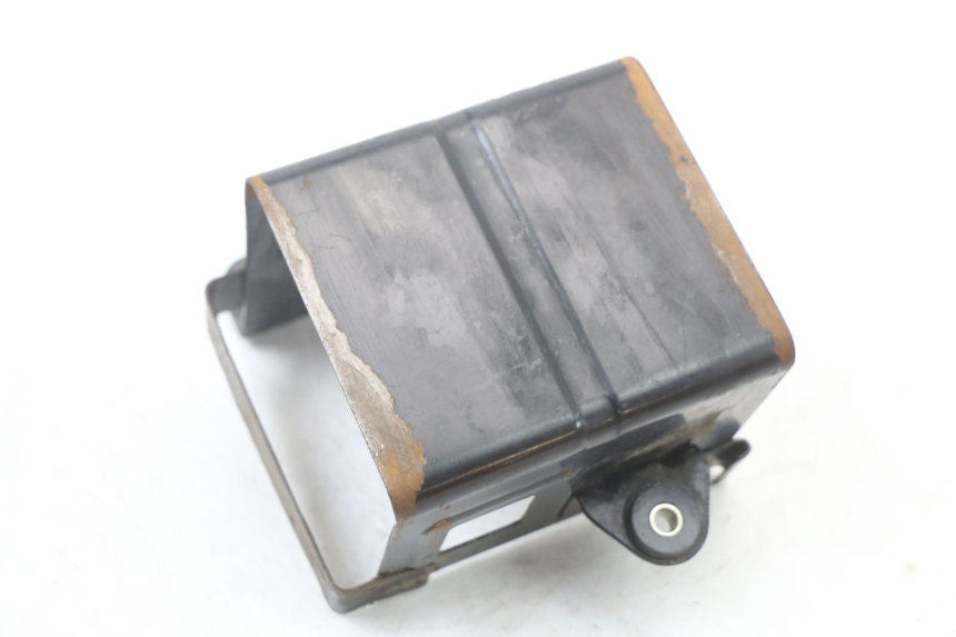 photo de BATTERY BOX SUZUKI GSX E 250 (1982 - 1983)