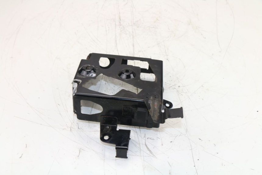 photo de BATTERY TRAY HONDA CM 125 (1983 - 2003)