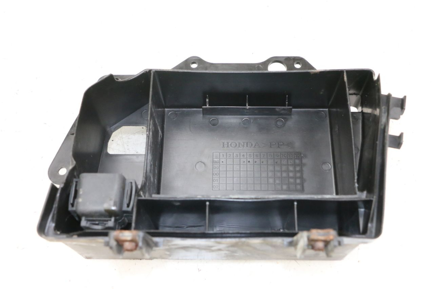 photo de BATTERY TRAY HONDA FES PANTHEON 2T 125 (1998 - 2002)