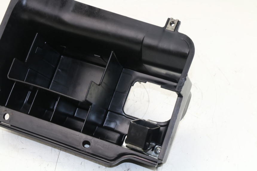 photo de BATTERY BOX HONDA FES S-WING SWING 125 (2007 - 2015)