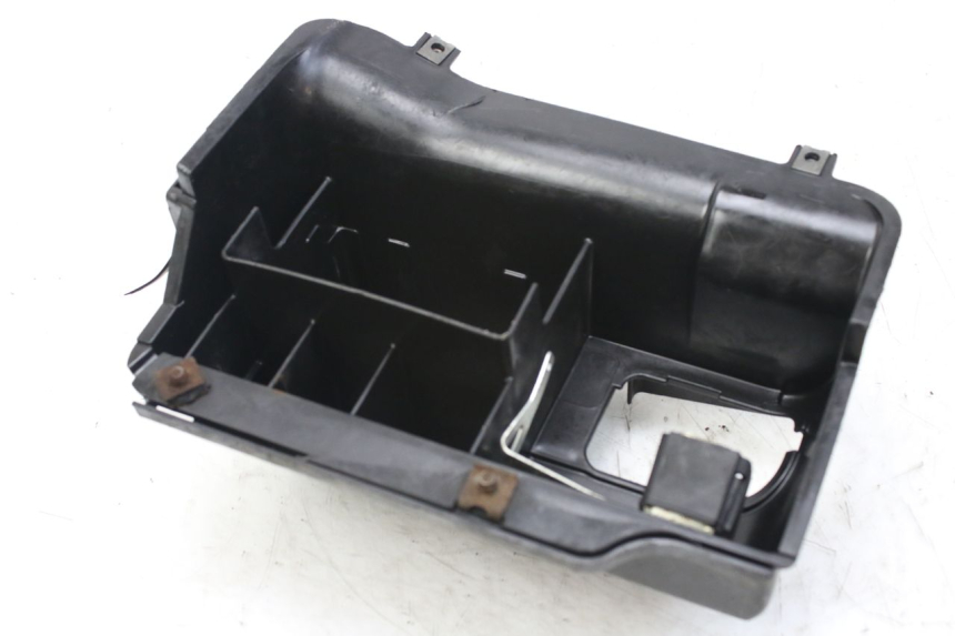 photo de BATTERY TRAY HONDA FES S-WING SWING ABS 125 (2007 - 2015)