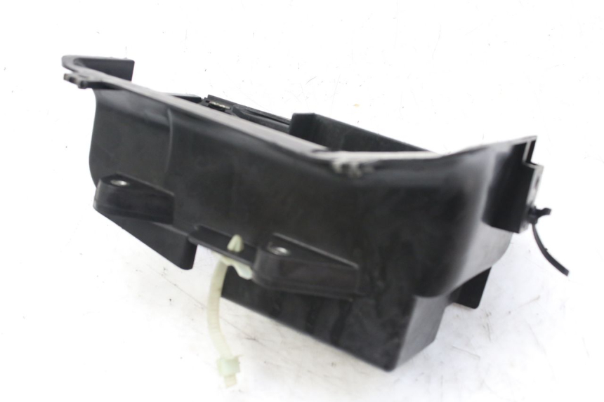 photo de BATTERY TRAY HONDA FES S-WING SWING ABS 125 (2007 - 2015)