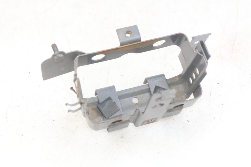 photo de BATTERY TRAY HONDA SCV LEAD 100 (2003 - 2007)