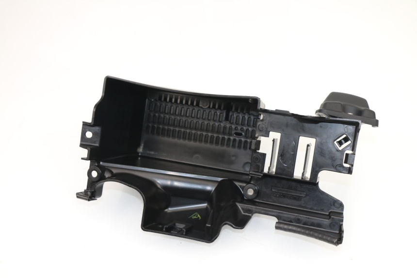 photo de BATTERY TRAY KAWASAKI VERSYS ABS 650 (2015 - 2018)