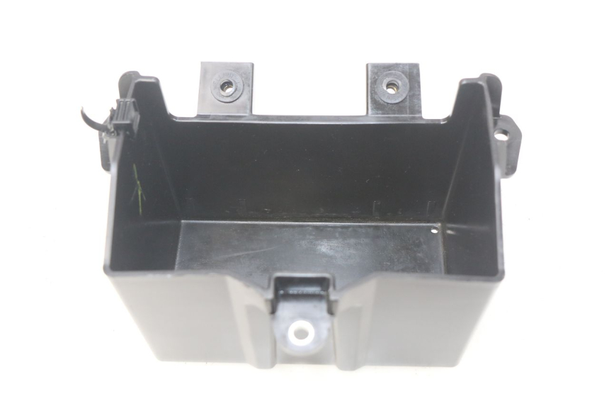 photo de BATTERY TRAY KAWASAKI Z 650 (2016 - 2019)