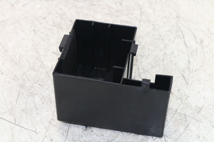 photo de BATTERY BOX KYMCO SPACER 50 (1998 - 2009)