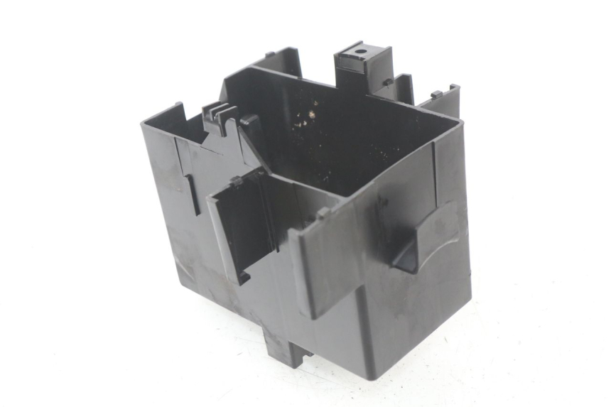 photo de BATTERY TRAY PEUGEOT LUDIX 50 (2008 - 2017)