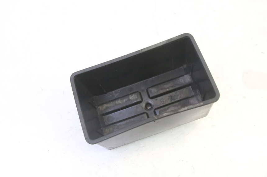 photo de BATTERY BOX PIAGGIO LXV 4T 50 (2009 - 2013)