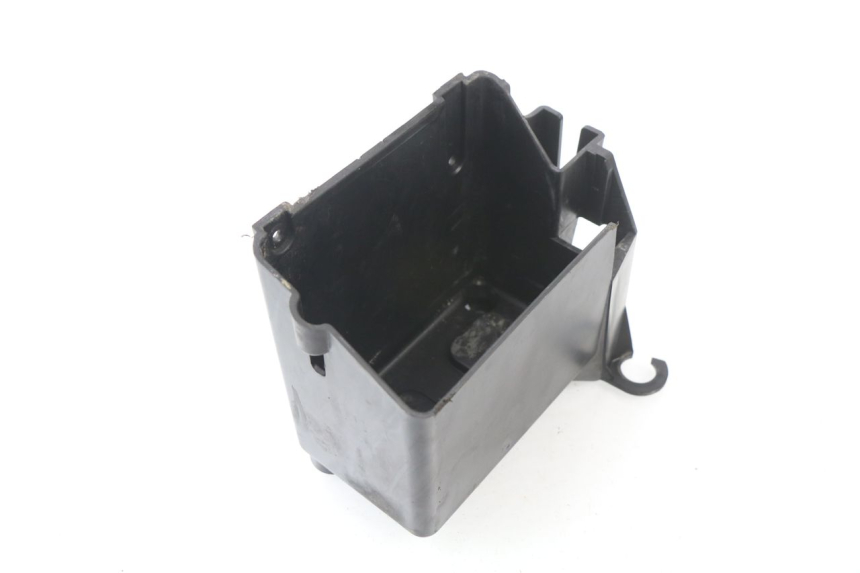 photo de BATTERY BOX PEUGEOT LOOXOR 125 (2002 - 2006)