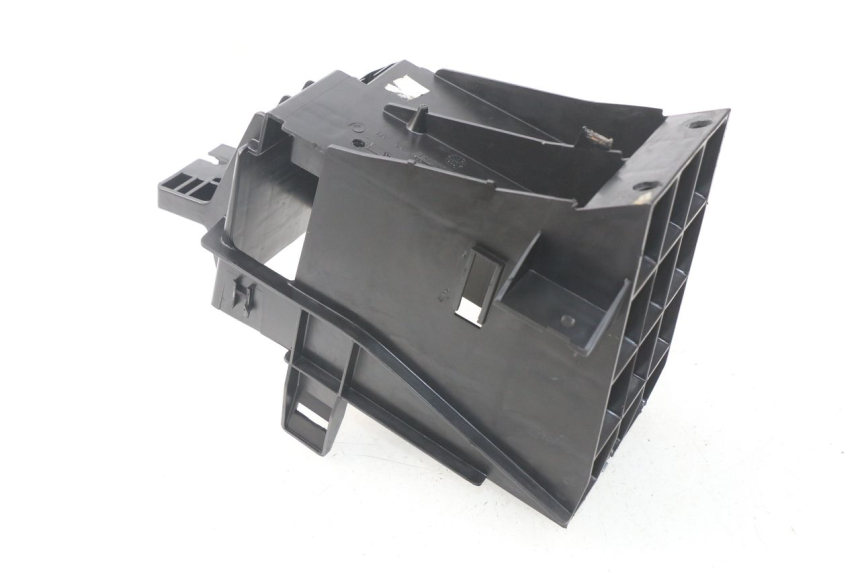 photo de BATTERY TRAY PEUGEOT SATELIS 125 (2006 - 2009)