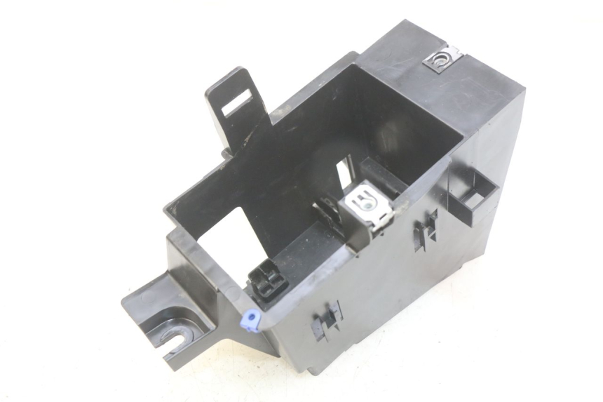 photo de BATTERY TRAY PEUGEOT SATELIS 125 (2006 - 2009)