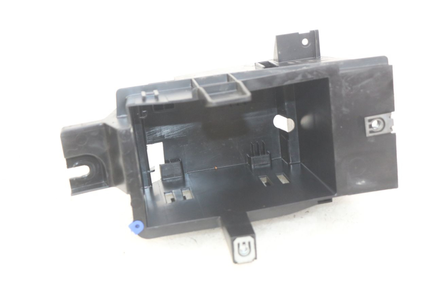 photo de BATTERY TRAY PEUGEOT SATELIS 125 (2010 - 2012)