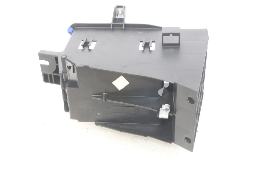 photo de BATTERY TRAY PEUGEOT SATELIS 125 (2010 - 2012)