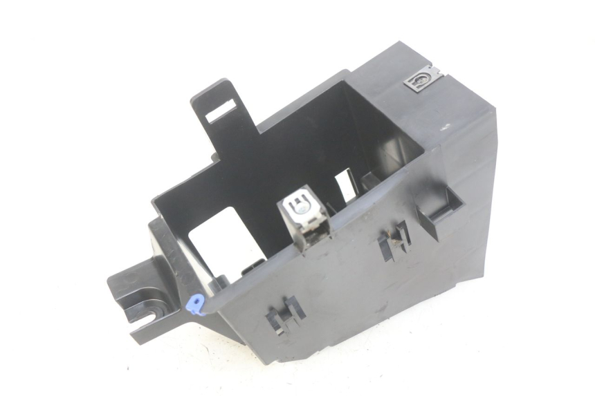 photo de BATTERY TRAY PEUGEOT SATELIS 125 (2010 - 2012)