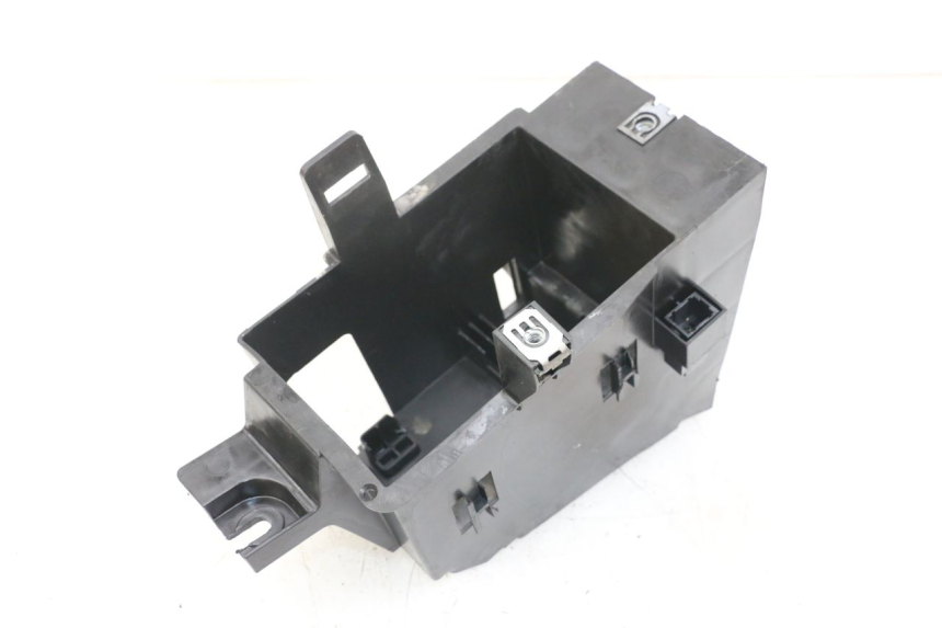 photo de BATTERY TRAY PEUGEOT SATELIS 125 (2006 - 2009)