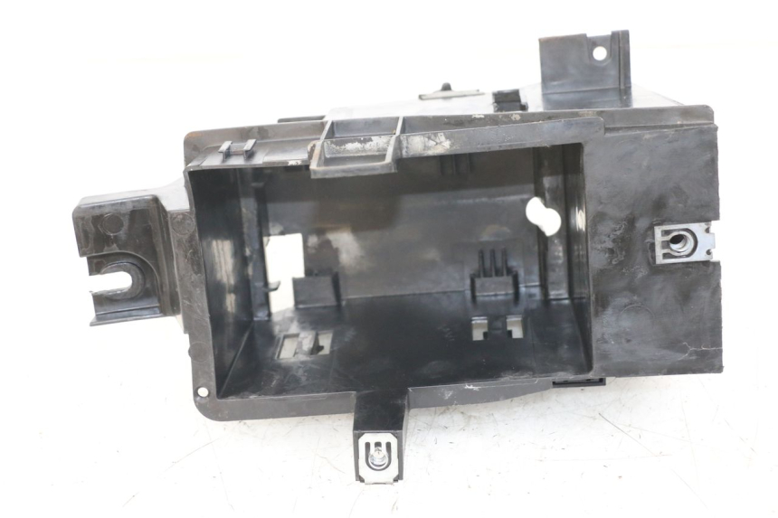 photo de BATTERY TRAY PEUGEOT SATELIS 125 (2006 - 2009)