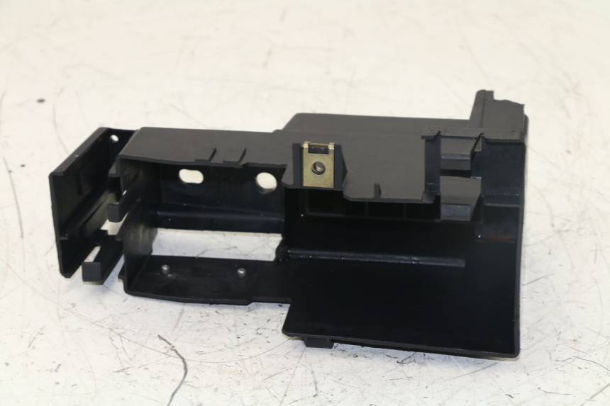 photo de BATTERY BOX PEUGEOT TREKKER 50 (1998 - 2004)