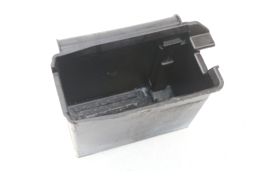 photo de BATTERY BOX PIAGGIO PRIMAVERA 125 (2013 - 2021)