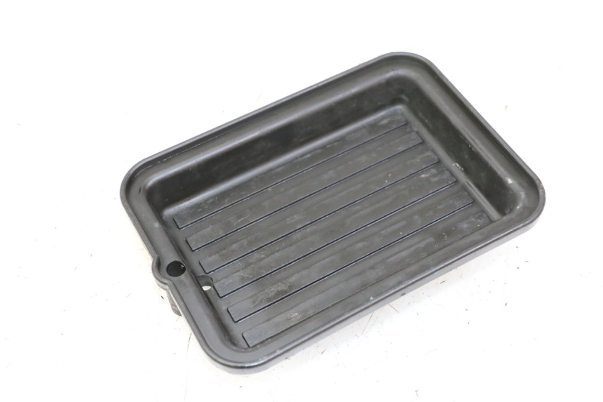 photo de BATTERY BOX PIAGGIO VESPA GRANTURISMO 200 (2004 - 2005)