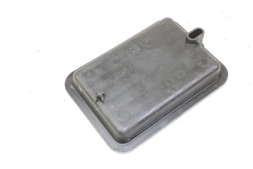 photo de BATTERY BOX PIAGGIO VESPA GRANTURISMO 200 (2004 - 2005)