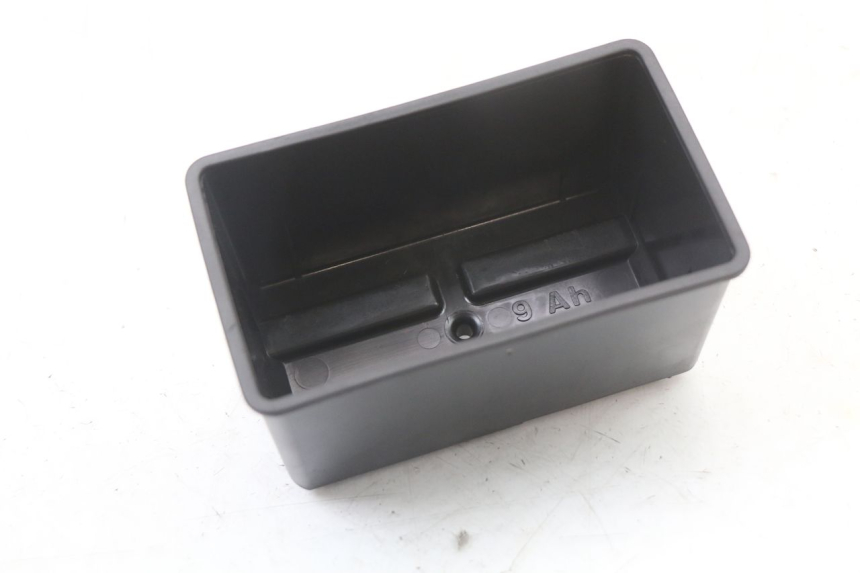 photo de BATTERY TRAY PIAGGIO VESPA LX 2T 50 (2005 - 2013)