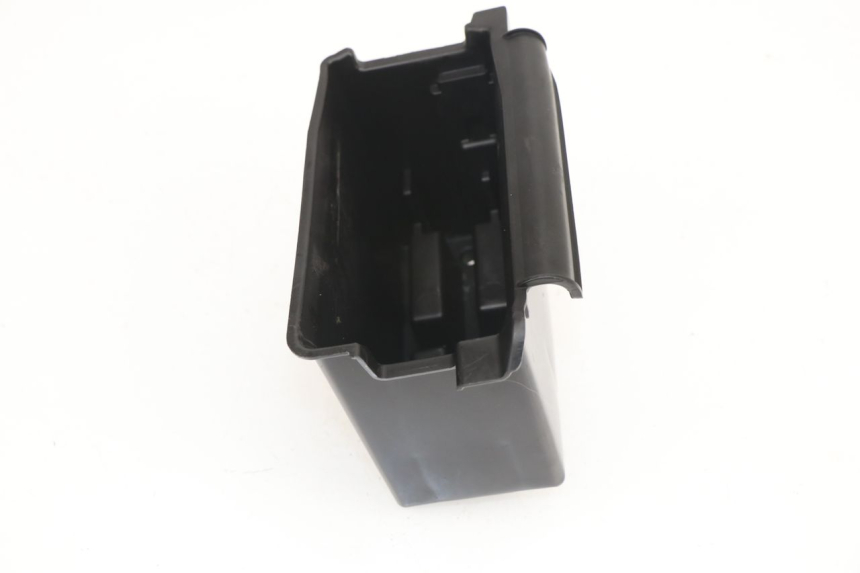 photo de BATTERY TRAY PIAGGIO VESPA PRIMAVERA 2T 50 (2013 - 2018)