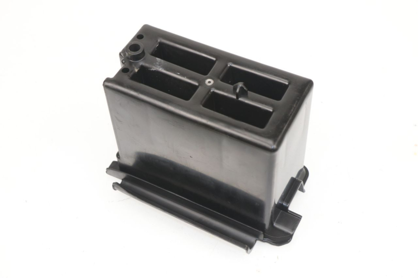 photo de BATTERY TRAY PIAGGIO VESPA PRIMAVERA 2T 50 (2013 - 2018)
