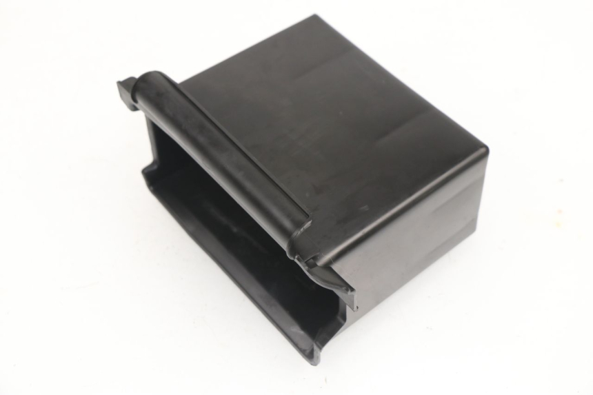 photo de BATTERY TRAY PIAGGIO VESPA PRIMAVERA 2T 50 (2013 - 2018)