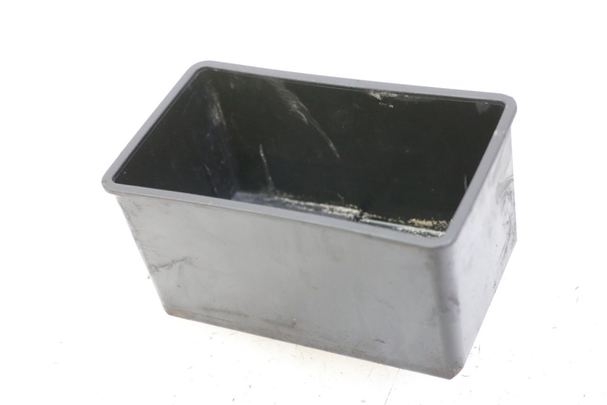 photo de BATTERY TRAY PIAGGIO VESPA S 2T 50 (2007 - 2014)