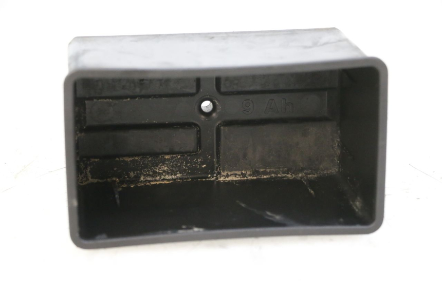 photo de BATTERY TRAY PIAGGIO VESPA S 2T 50 (2007 - 2014)
