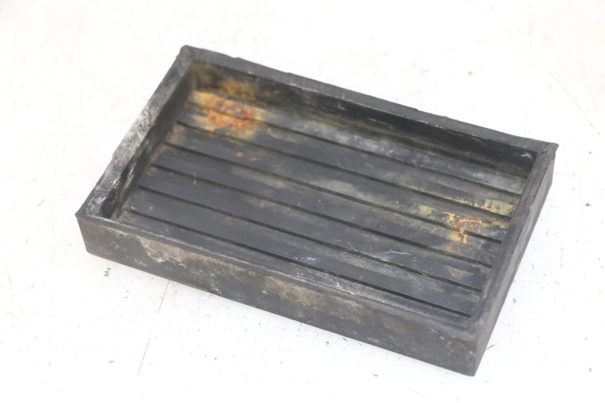 photo de BATTERY BOX APRILIA RALLY AC 50 (1995 - 2004)