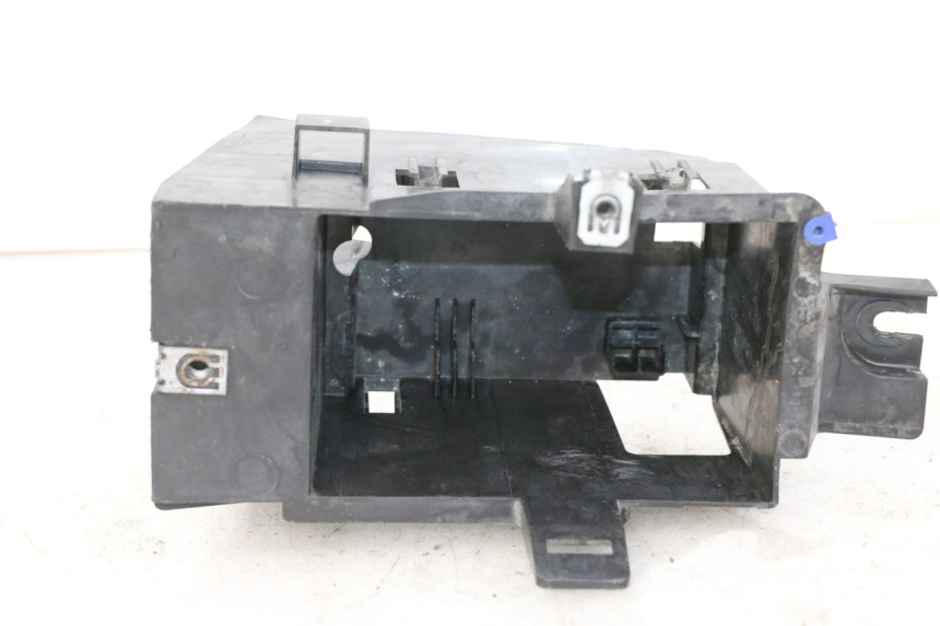 photo de BATTERY BOX PEUGEOT SATELIS 250 (2006 - 2012)