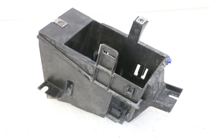 photo de BATTERY BOX PEUGEOT SATELIS 250 (2006 - 2012)